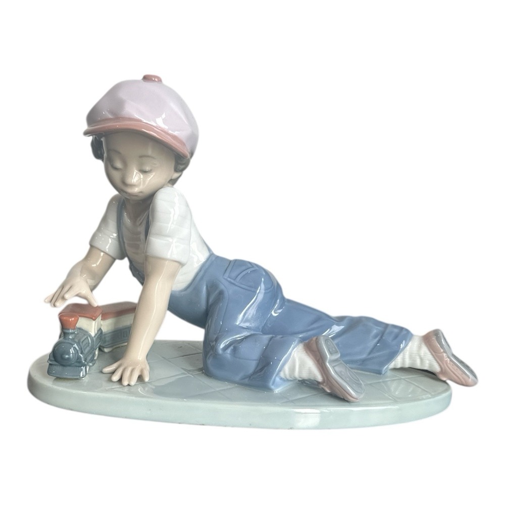 LLADRO  All Aboard, #7619 Mint!‎ Excellent Condition Boy With Train